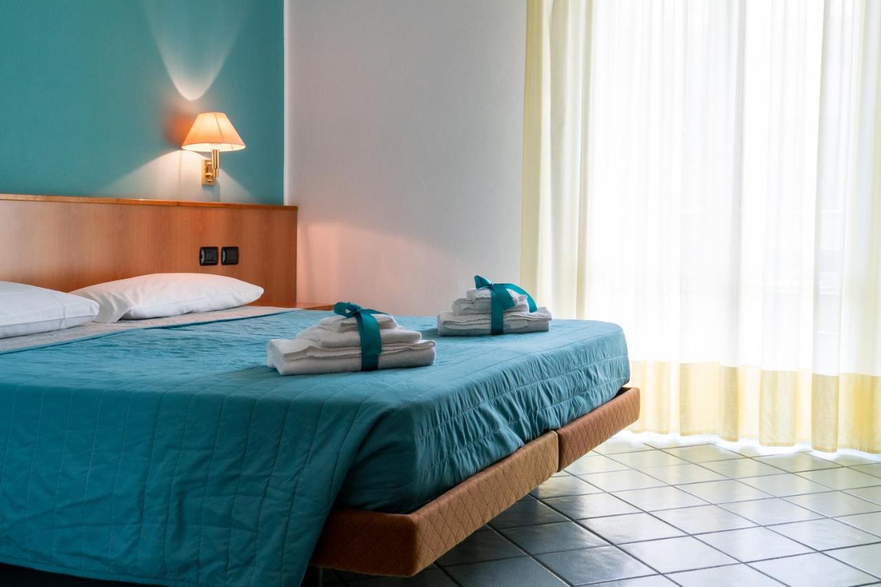 Hotel Alisei Lignano Sabbiadoro Ngoại thất bức ảnh