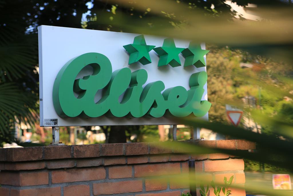 Hotel Alisei Lignano Sabbiadoro Ngoại thất bức ảnh