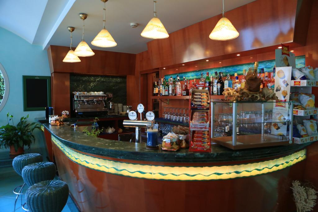 Hotel Alisei Lignano Sabbiadoro Ngoại thất bức ảnh